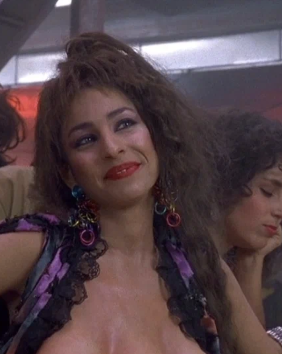 "Вспомнить всё" – 35 лет: как трёхгрудая героиня стала мировой сенсацией