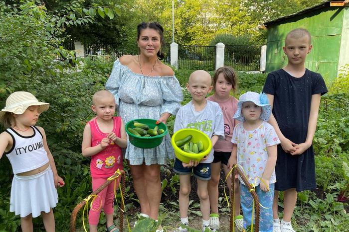 Как детская дружба помогает москвичам лечить тяжелые заболевания