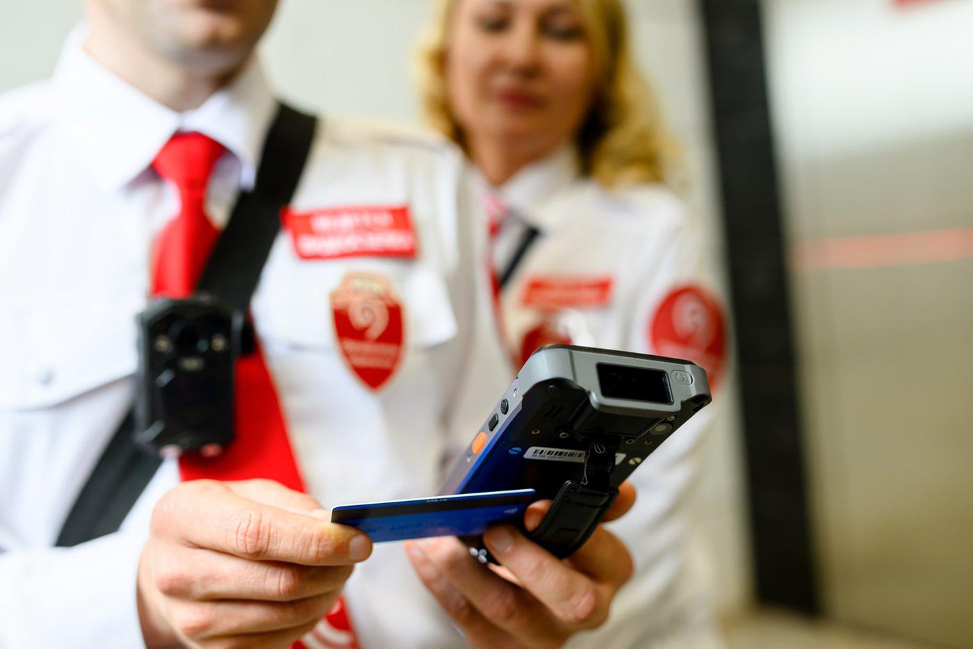 Контролеры Организатора перевозок проверили весной более 3 млн проездных билетов