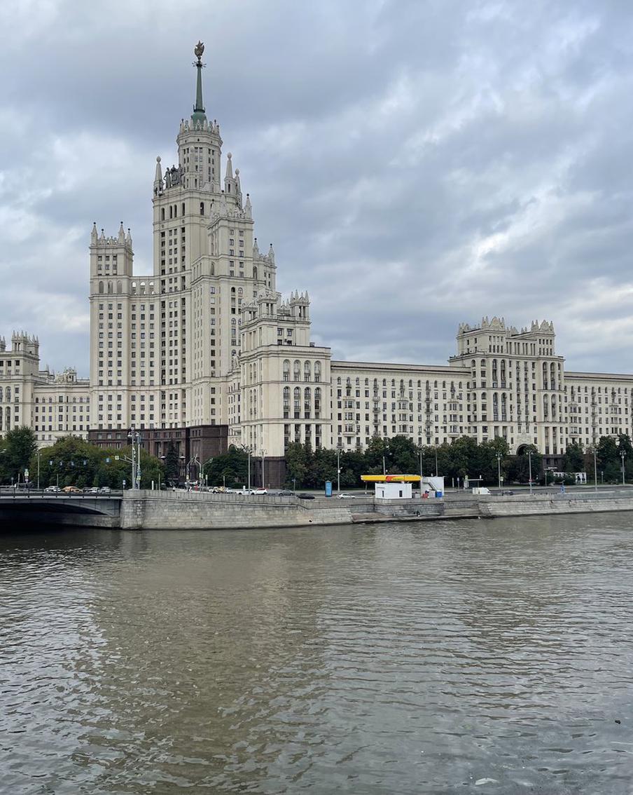 Синоптики пообещали жителям Москвы и Подмосковья переменчивую погоду в среду