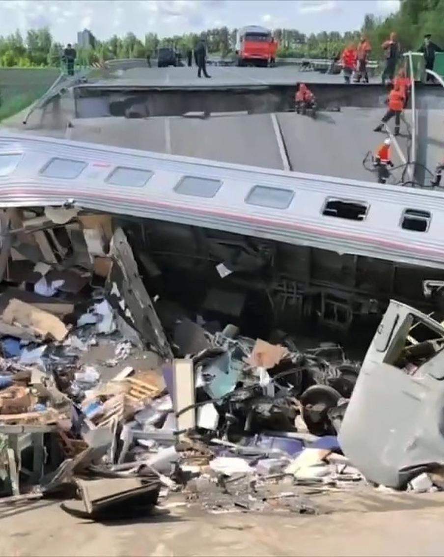 Число пострадавших при крушении поезда в Брянской области выросло до 126 человек