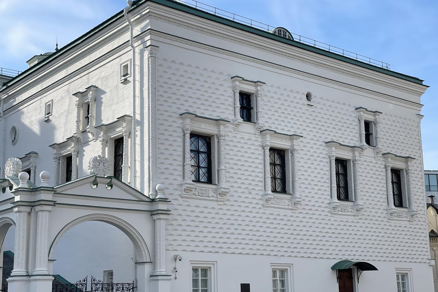 Здесь кроется шедевр итальянского мастера, нужно только присмотреться повнимательнее.