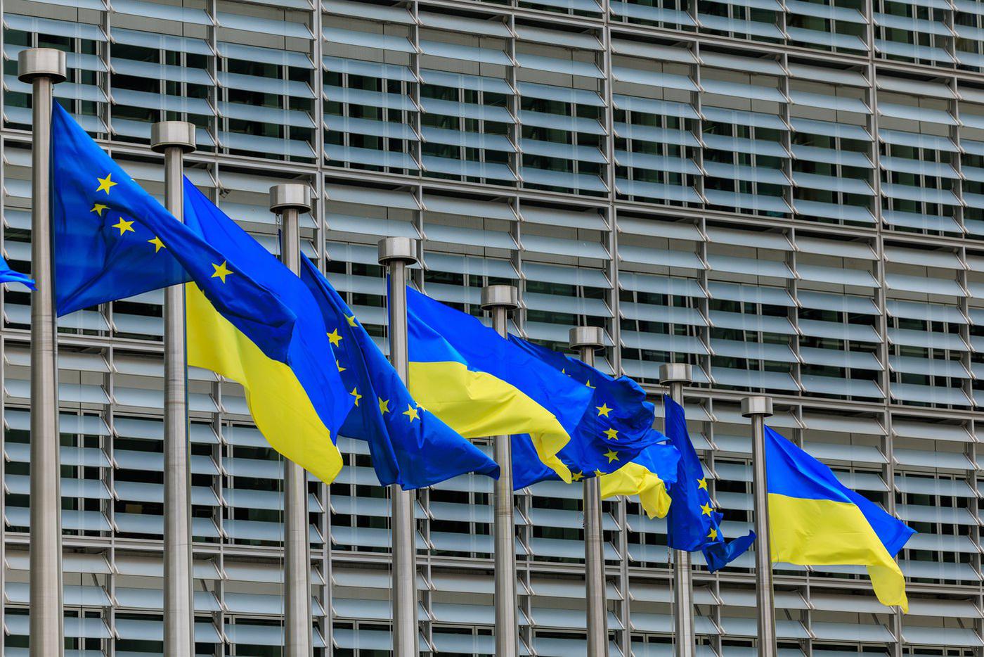Отказ ЕС от беспошлинного режима торговли с Украиной грозит стране обрушением экономики