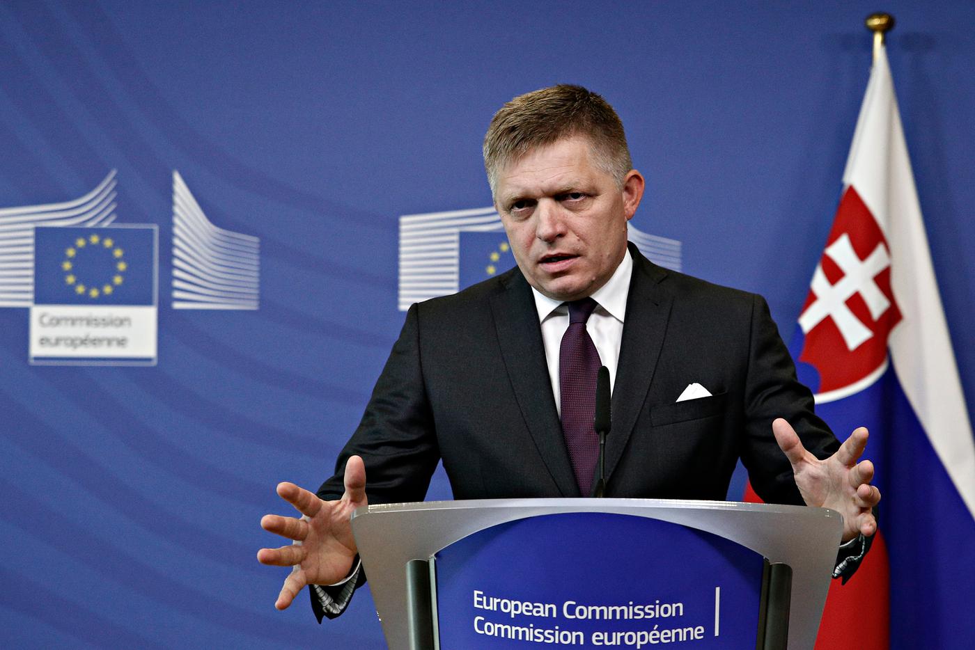 Премьер-министр Словакии одобрил резолюцию парламента страны об отказе от санкций