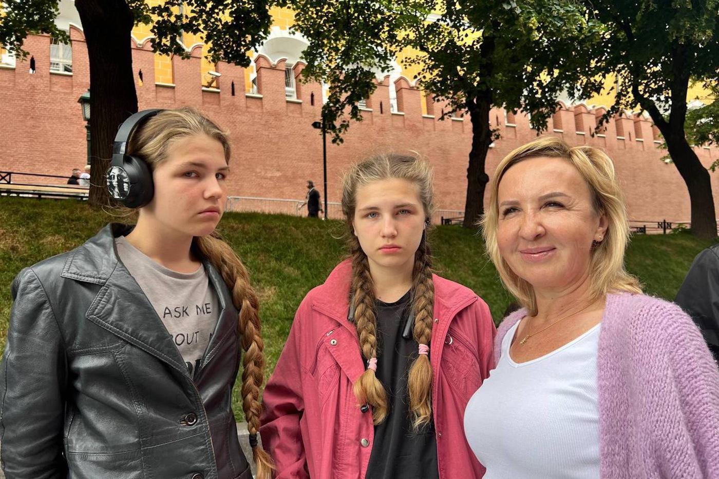 Оксана и её племянницы