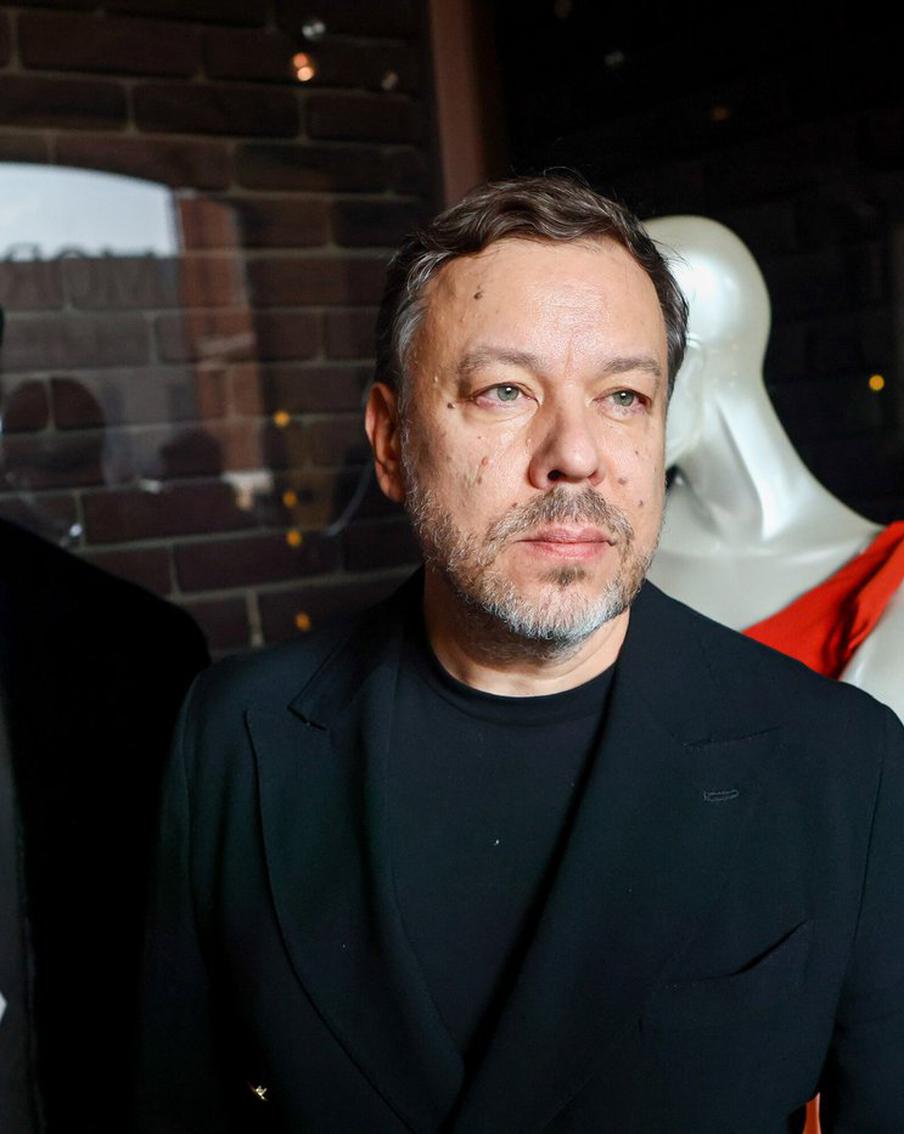 Дягилев наденет жилет, а Фокин – корсет: дизайнер Игорь Чапурин показал костюмы к новому балету