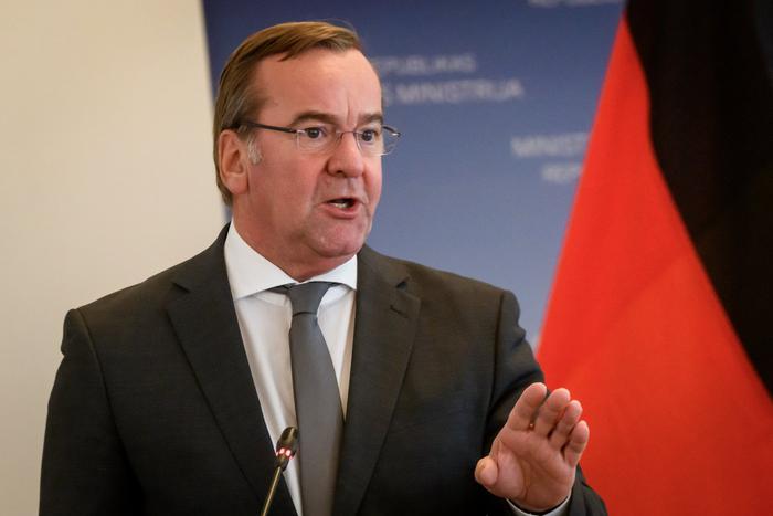 Писториус передумал давать ракеты Украине, а Трамп задумался о силе беспилотников