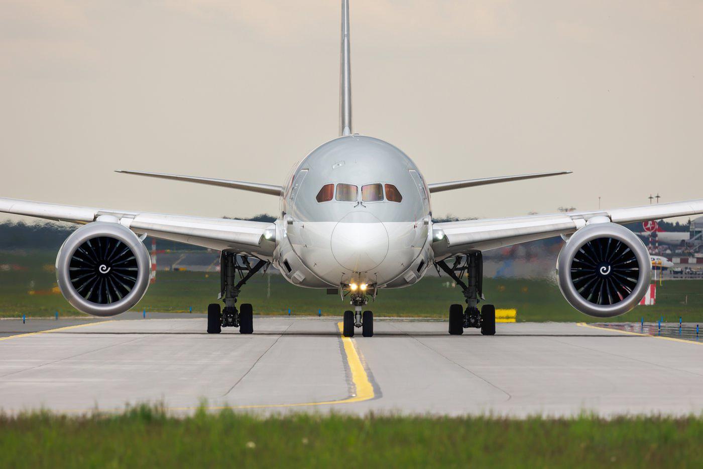 Количество погибших при крушении самолёта Boeing 787 в Индии достигло 274 человек