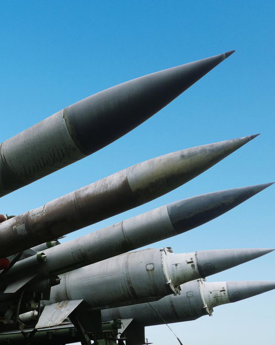 Гражданское население Ирана предупредили о возможном продолжении обстрелов военных объектов в ближайшее время