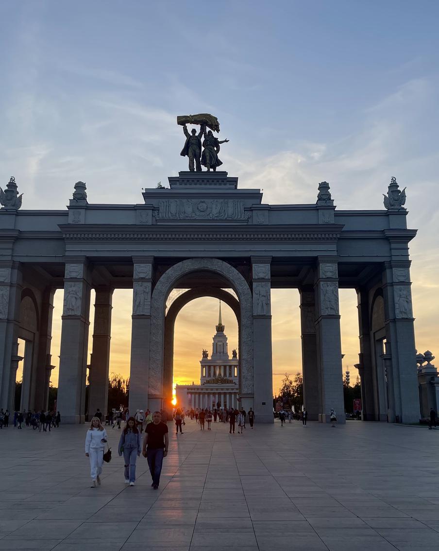 Сергунина пригласила москвичей и туристов на международный фестиваль искусств