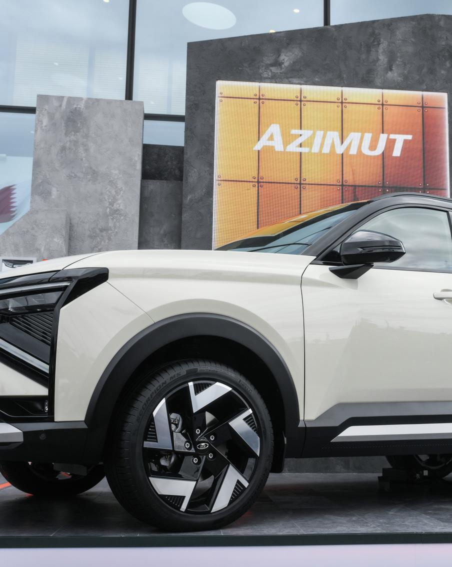 Общественности рассказали, что известно о новом кроссовере Lada Azimut