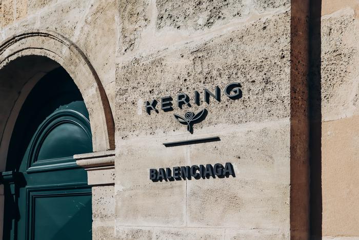 Лука де Мео покидает Renault, чтобы возглавить люксовый холдинг Kering: что происходило в мире моды и красоты на этой неделе