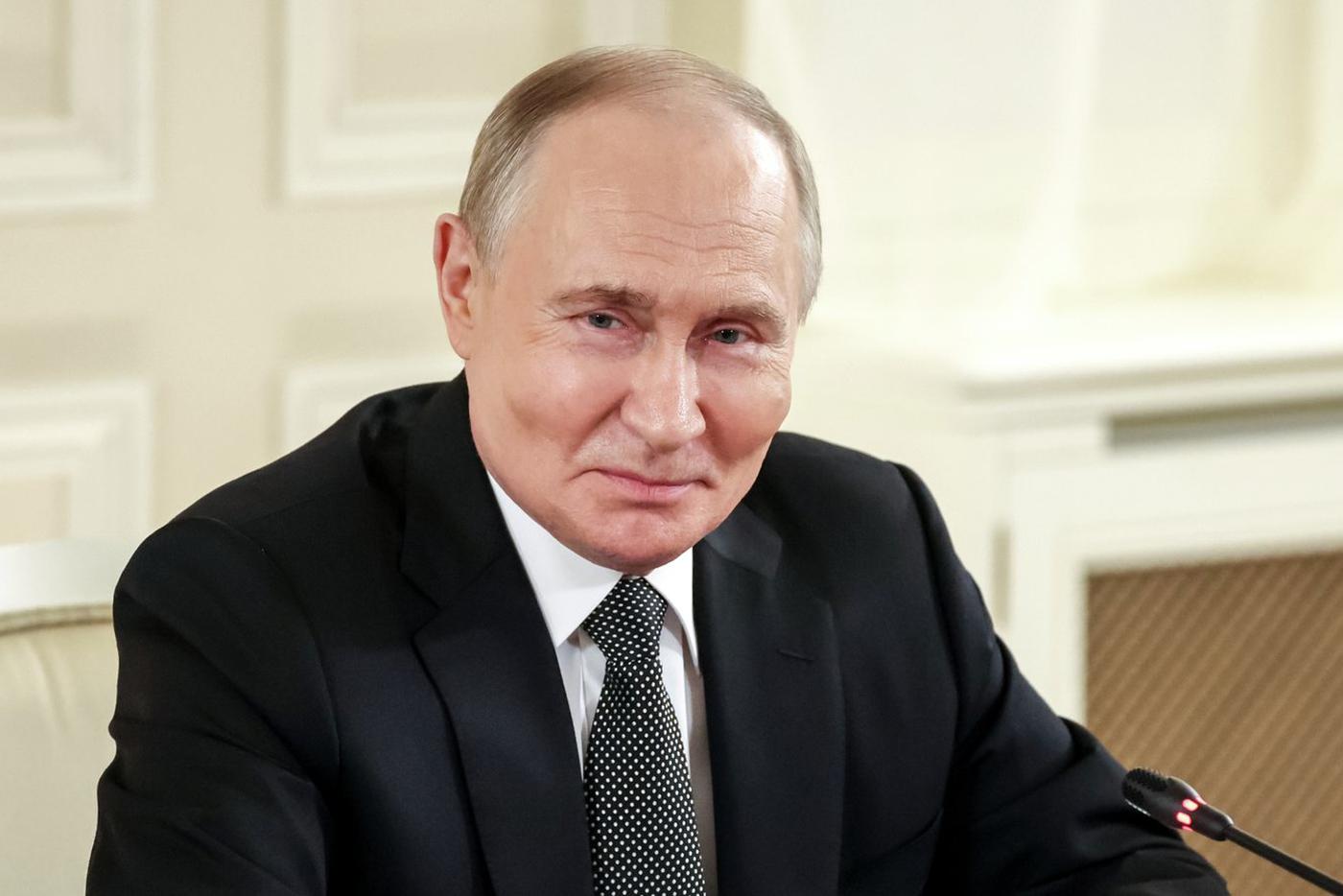 Путин рассказал при каких обстоятельствах может встретиться с Зеленским
