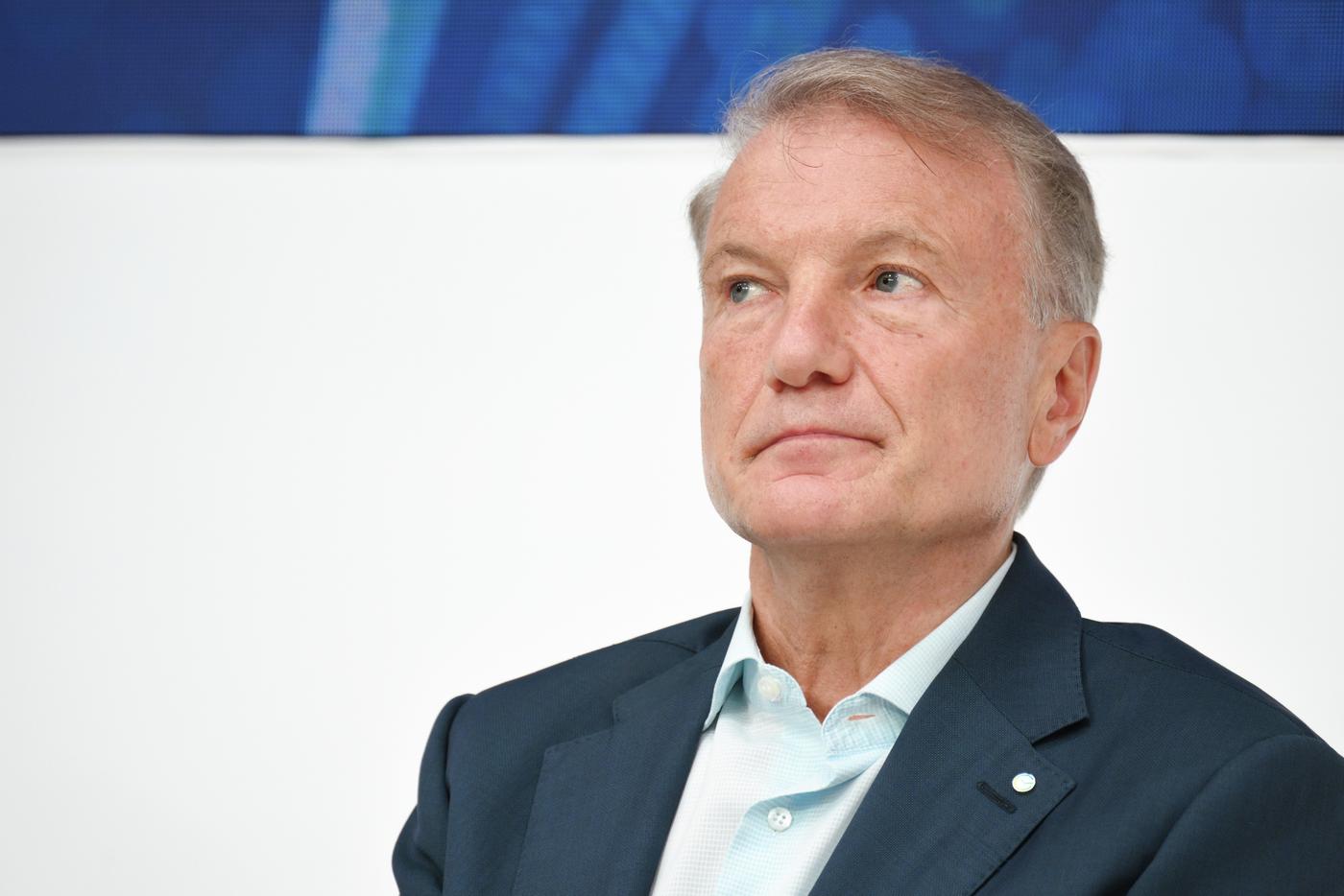 Греф заявил: курс рубля должен быть выше 100 за доллар