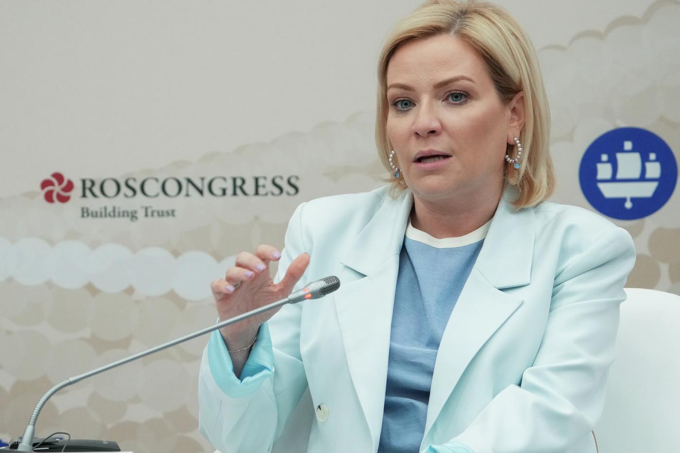 Минкультуры подготовит культурную программу для гостей "Интервидения"