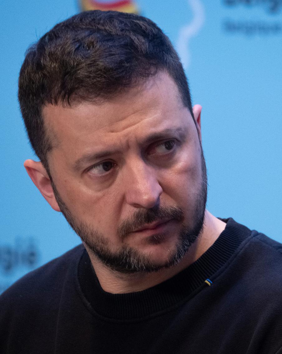 От Владимира Зеленского потребовали уйти в отставку из-за его реакции на выступление Владимира Путина