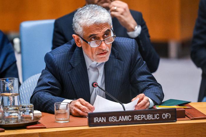 Иран призвал провести срочное заседание Совета управляющих МАГАТЭ