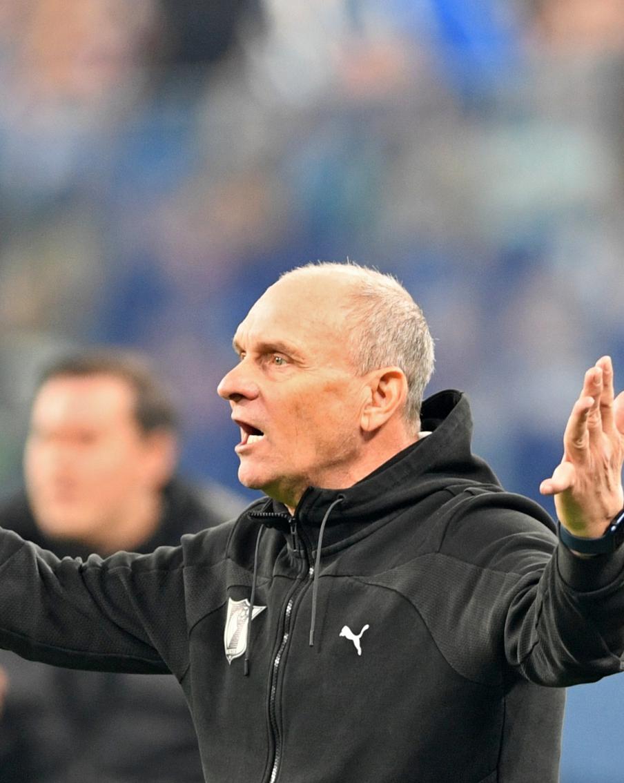 Один из коллег Валерия Карпина по тренерскому штабу российской сборной по футболу обвинён в многожёнстве