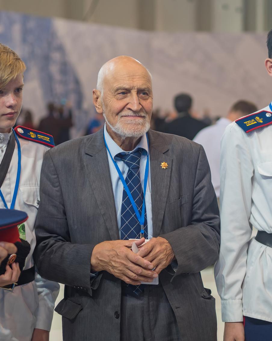 Журналисты узнали что происходит со здоровьем телеведущего Николая Дроздова отметившего 88-й день рождения