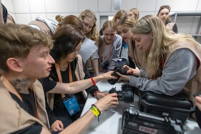 Жители столицы сняли фильм и попытались защитить свои личные границы