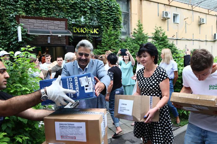 Столичные рестораторы и владельцы кафе передали бойцам СВО технику и экипировку