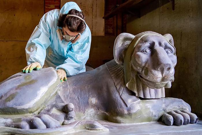 Собянин: Чугунные львы усадьбы Кузьминки вернутся на свои места в этом году