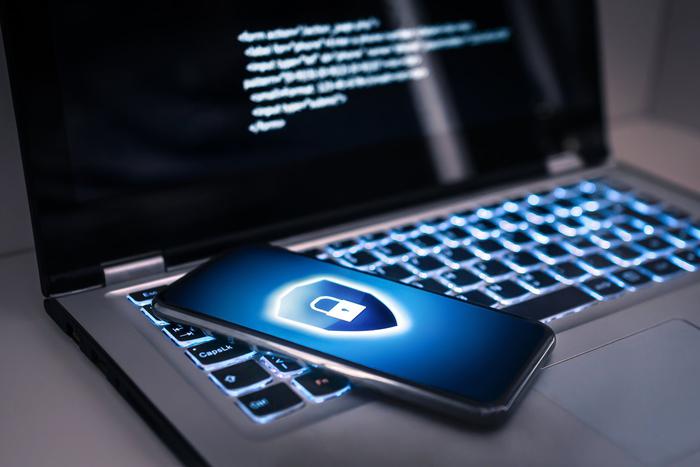 Банкиры предложили обязать разрывать звонки от мошенников в мессенджерах