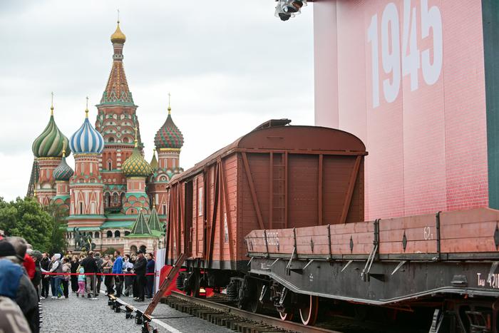Сергей Собянин: Почти полмиллиона человек посетили иммерсивный музей на Красной площади
