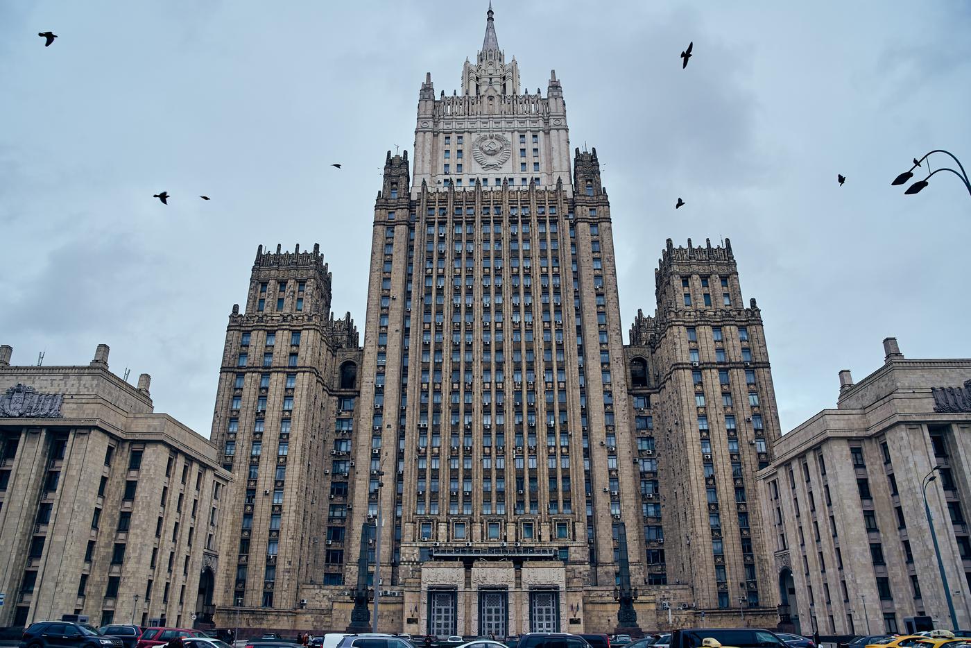 В МИД России рассказали, зачем российский самолёт приземлился в аэропорту Нью-Йорка