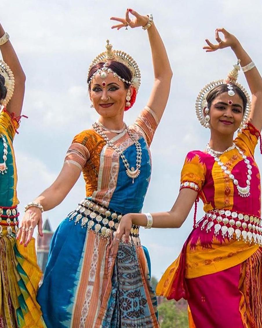 Красочные представления, уроки хинди и танцы ждут гостей фестиваля Индии в Москве