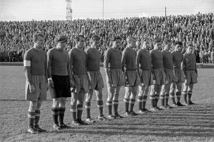 "Мои товарищи горели заживо": танкист подрывал немцев, а потом играл за лучший ФК страны