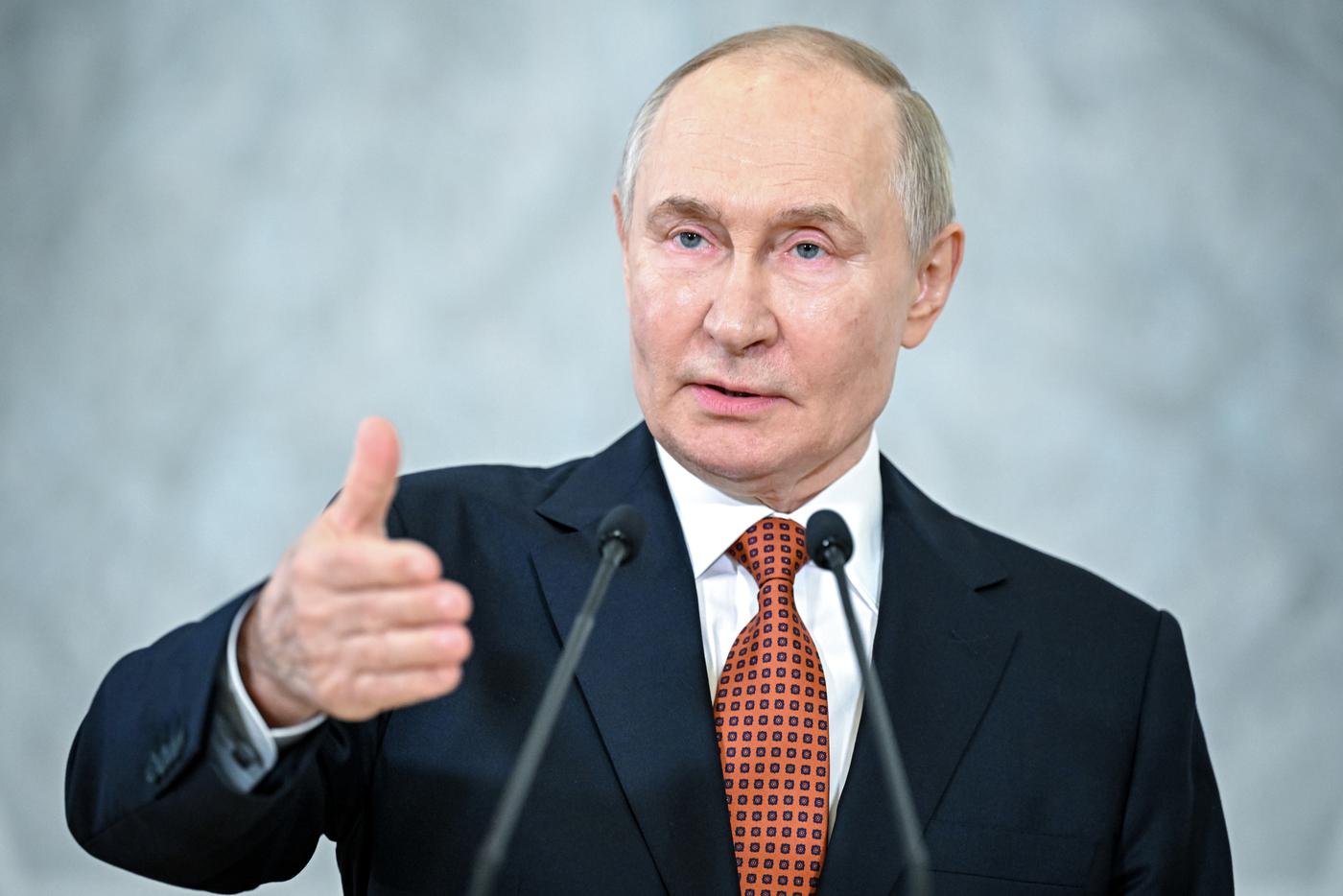 Владимир Путин рассказал для чего России требуются расходы на военную промышленность