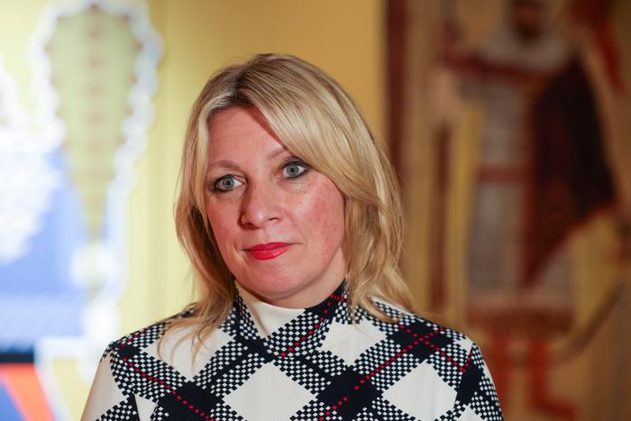 Захарова высказалась о новой главе MI6, предки которой были нацистами