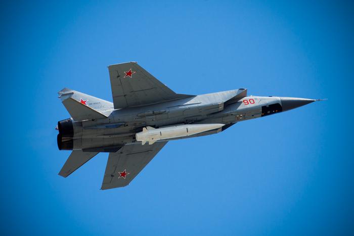 Российские военные провели успешную атаку военных объектов на территории Украины прошлой ночью