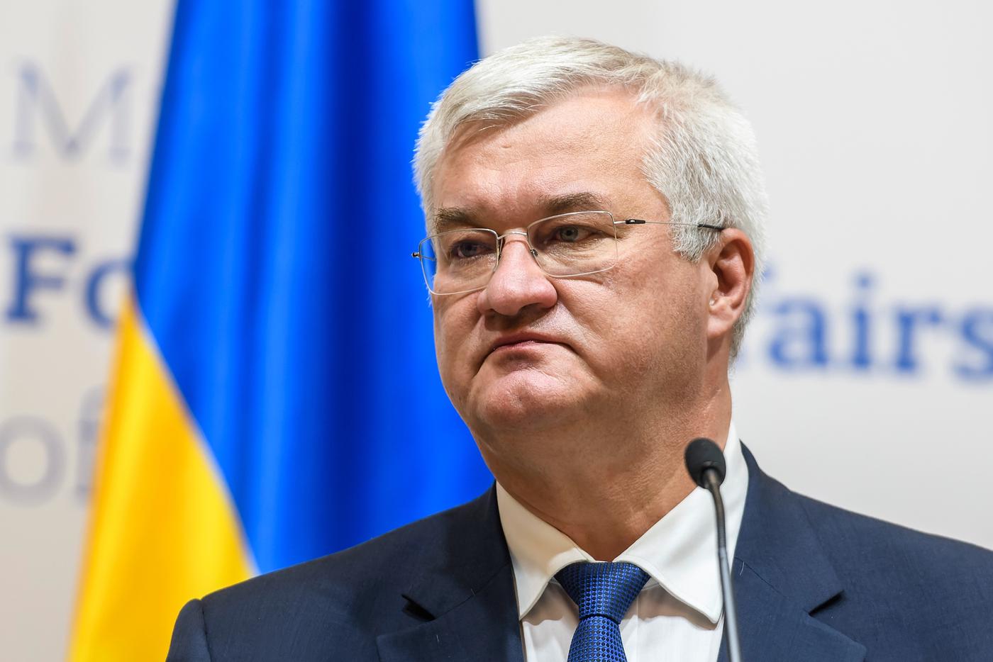 Глава МИД Украины резко отреагировал на призыв "простить" Россию