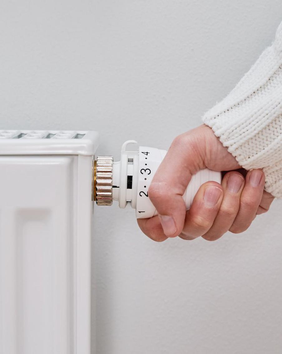 Когда ЖКХ дороже еды: рост тарифов до 94 % – кого это коснётся