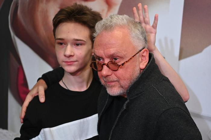 Обман с трагическим концом: пенсионер умер после аферы с участием сына Демчога