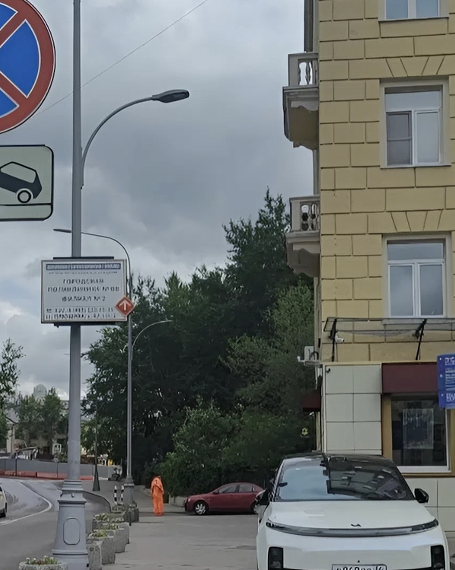 Количество случаев парковки на тротуарах в Москве сократилось более чем на 36% с начала года