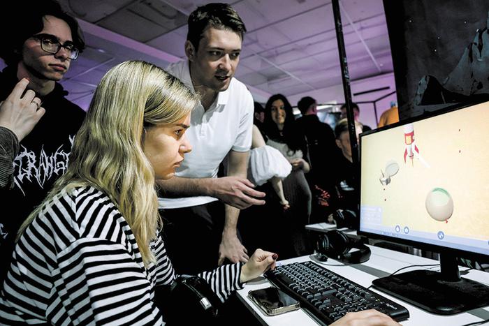 Балерина уничтожила зло, а котики основали колонию на Марсе: в столице стартовал приём заявок проекта "Фабрика видеоигр"