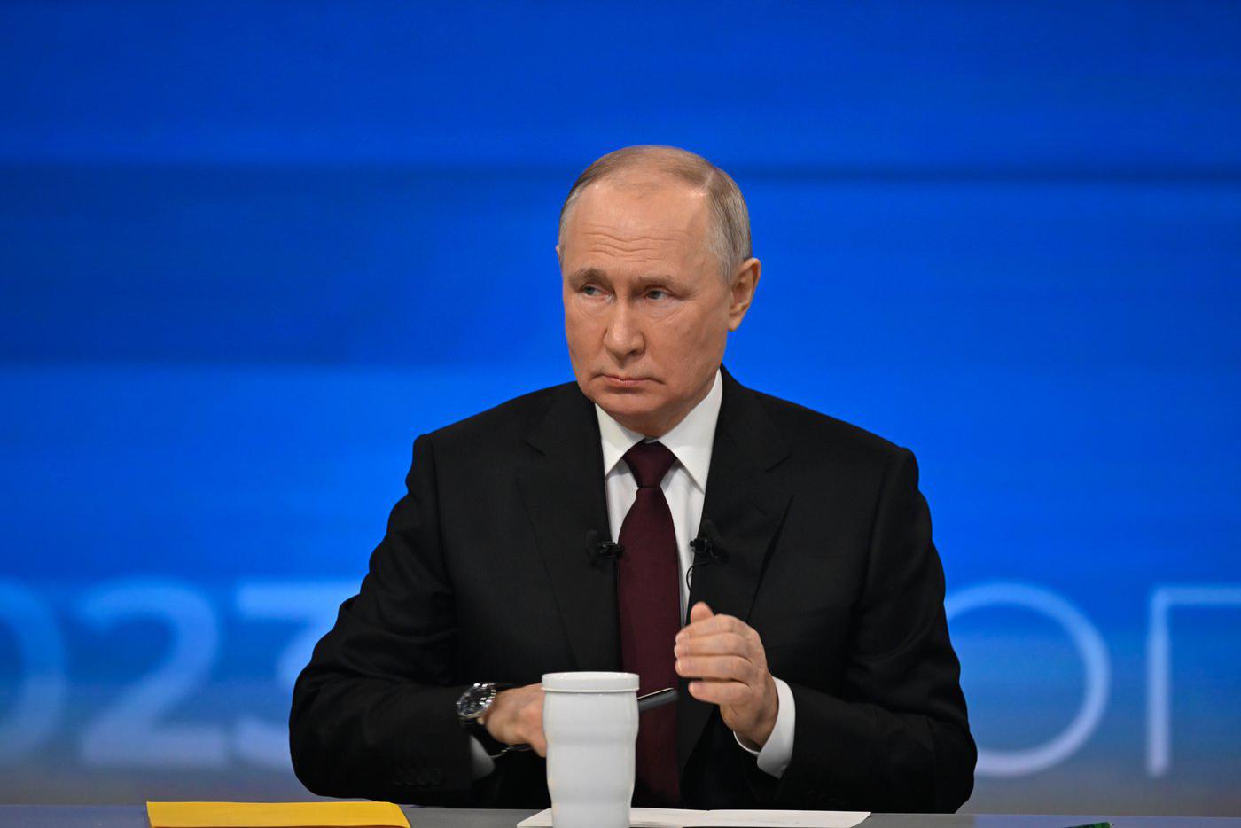 Владимир Путин и Дональд Трамп провели переговоры о мирном урегулировании на Украине