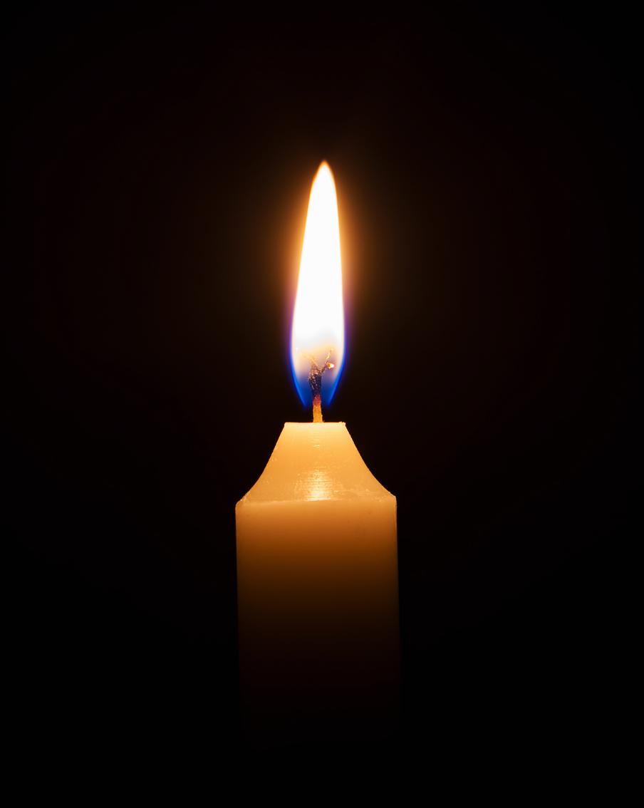 Австралийский актёр Джулиан Макмэхон, известный по роли в "Зачарованных", скончался на 57-м году жизни