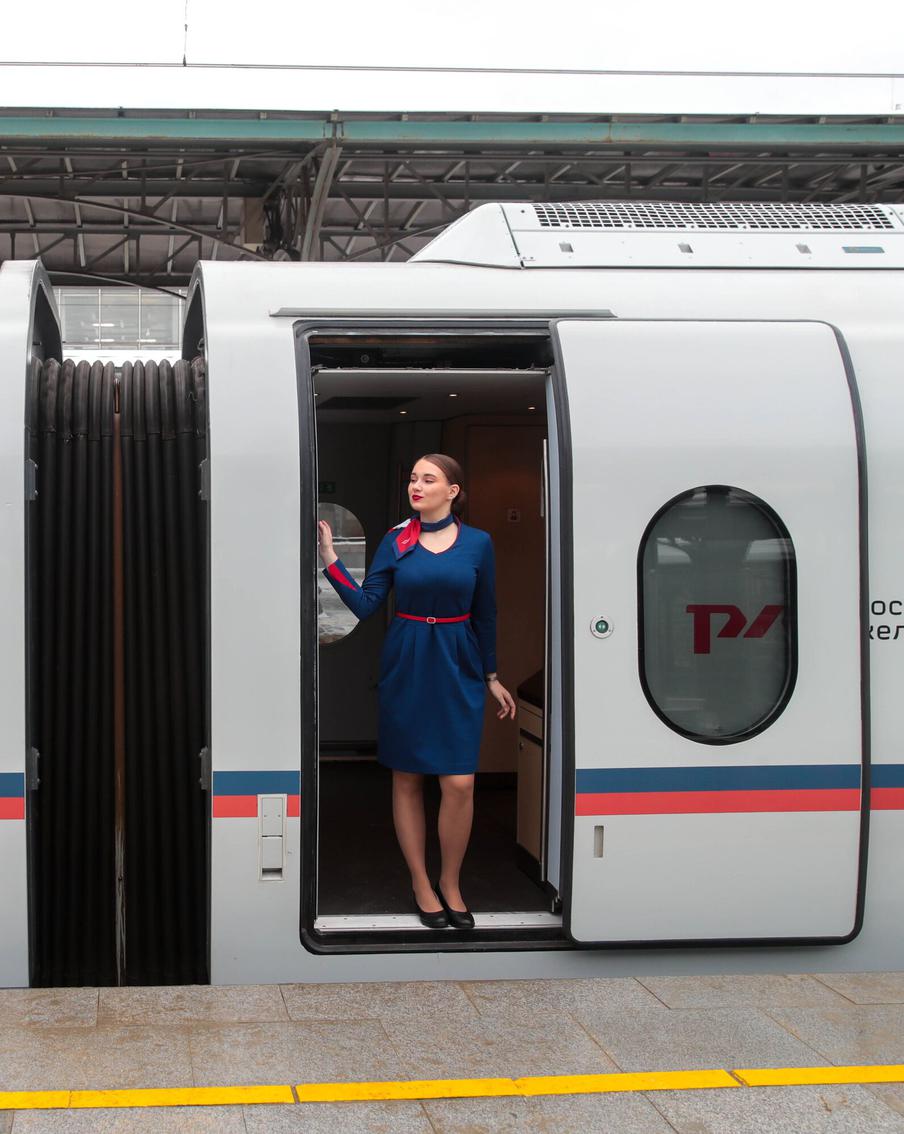 Из Петербурга в Москву пустили двойные "Сапсаны"