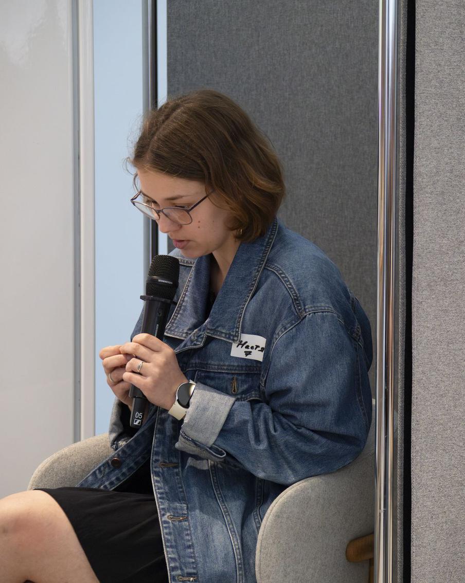 Ныть, между прочим, тоже искусство: в Москве прошёл турнир по нытью