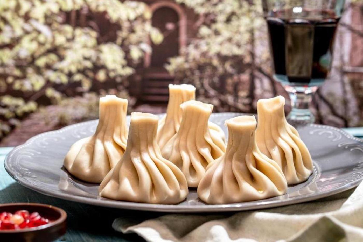 В Москве прошёл "Чемпионат грузинских бабушек" по приготовлению хинкали