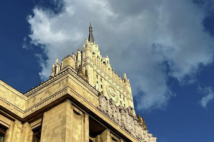 Креминь нарушает права русскоязычных граждан Украины – МИД РФ