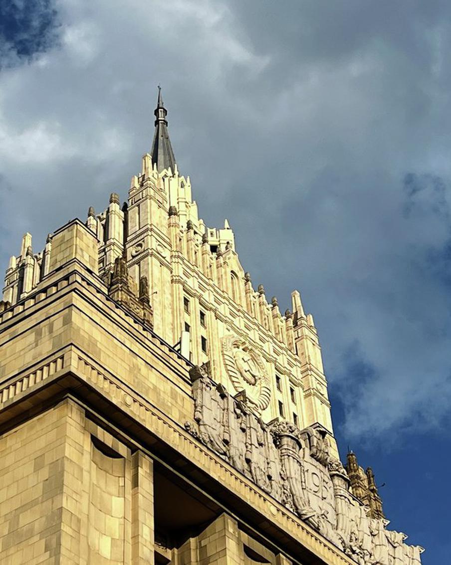 Креминь нарушает права русскоязычных граждан Украины – МИД РФ