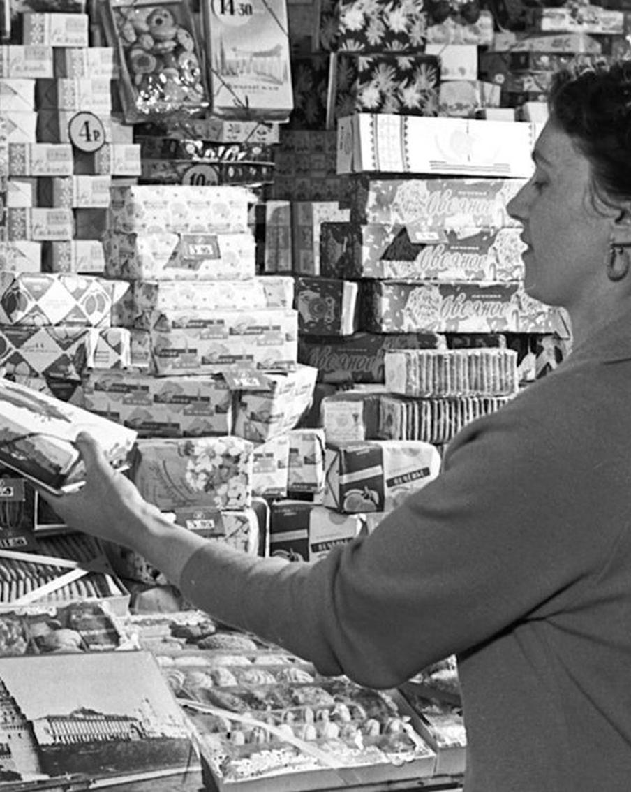 Екатерина II любила сухое варенье, а Пушкин облизывался на вишню в патоке