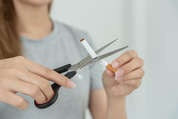 Московская выпускница вуза придумала молекулу, которая отучит от сигарет – революция или нет