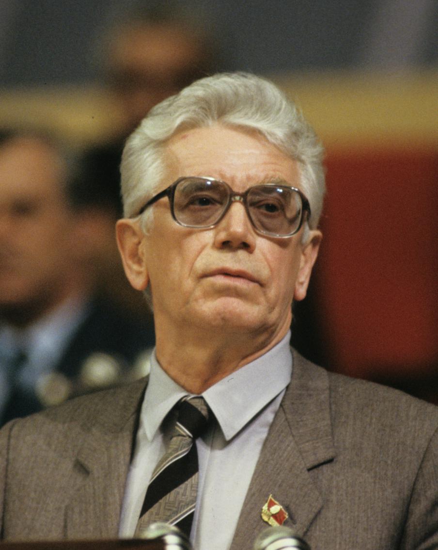 В Москве скончался последний член Политбюро ЦК КПСС и ближайший советник Михаила Горбачёва Вадим Медведев