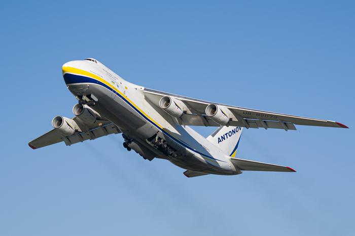 Замеченный жителями Киева самолёт Ан-124 приземлился на территории лейпцигского аэропорта в Германии
